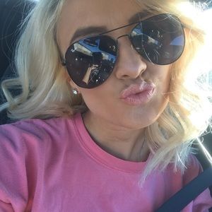 Meet your Posher, Haley